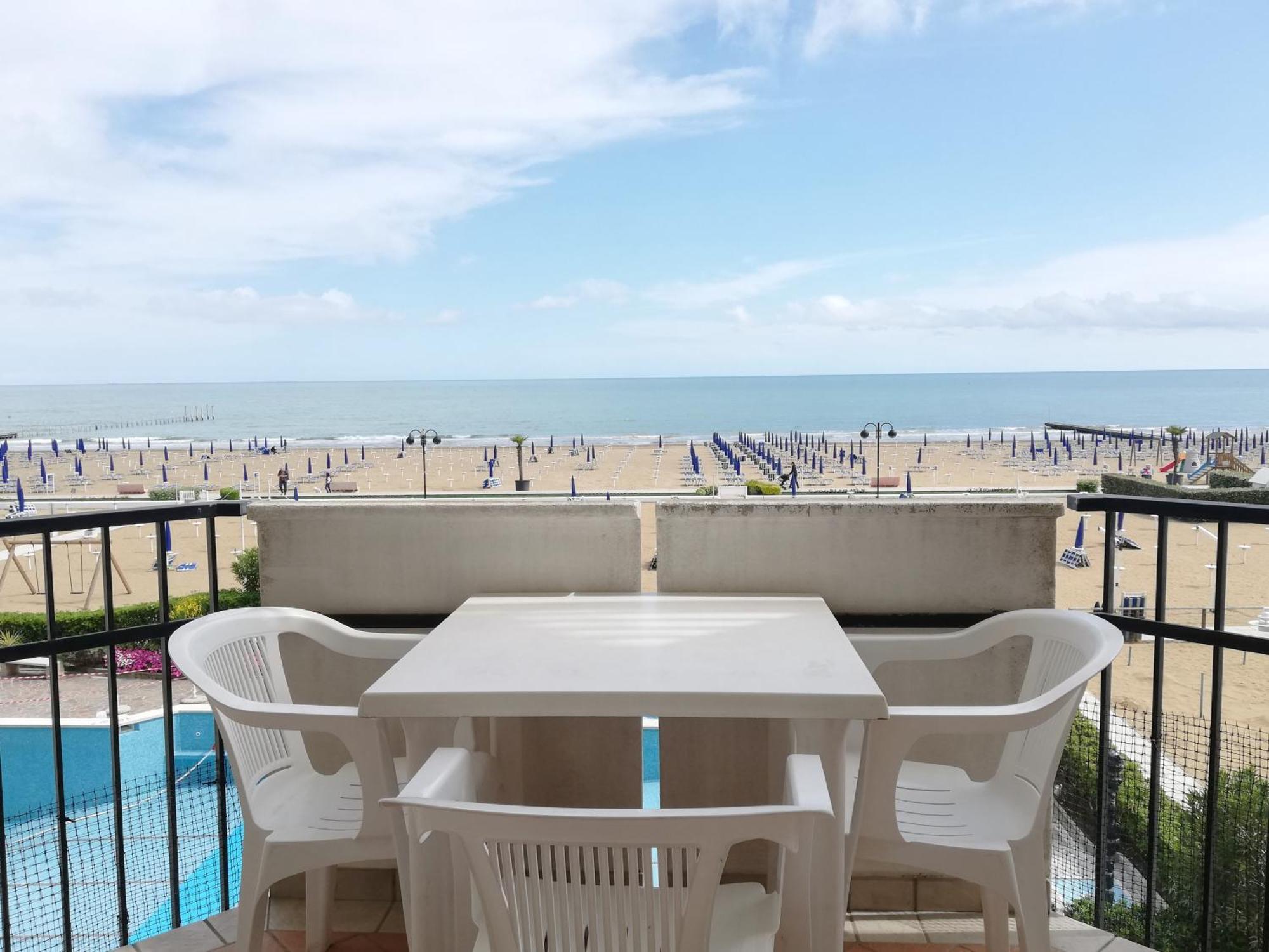 Playa Grande Lägenhet Lido di Jesolo Exteriör bild